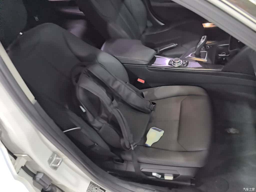 BMW 3 Series, 2016 25