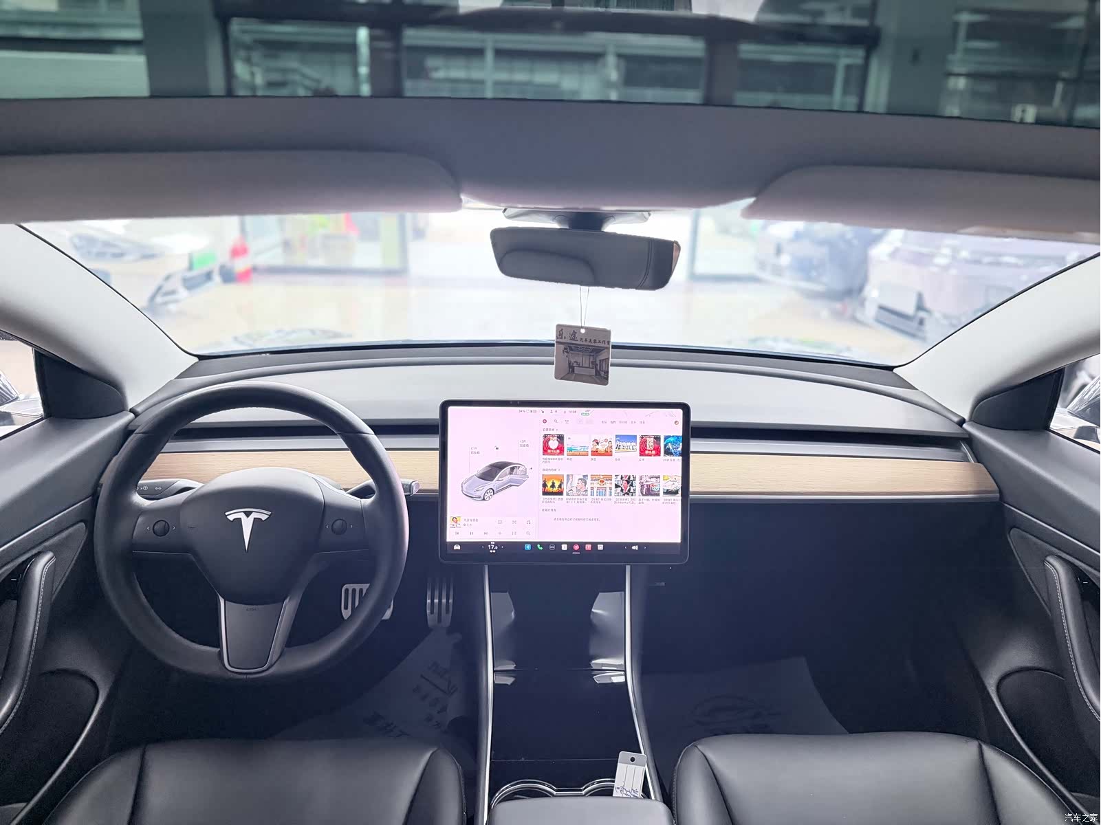 Tesla Model 3, 2020 9