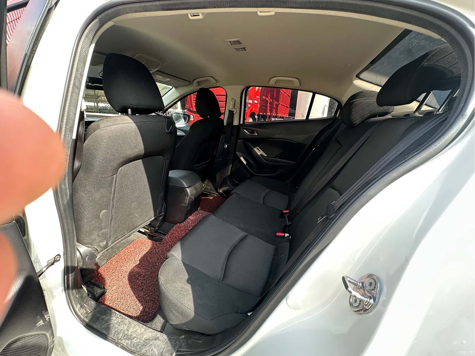 Mazda Mazda3, 2018 6