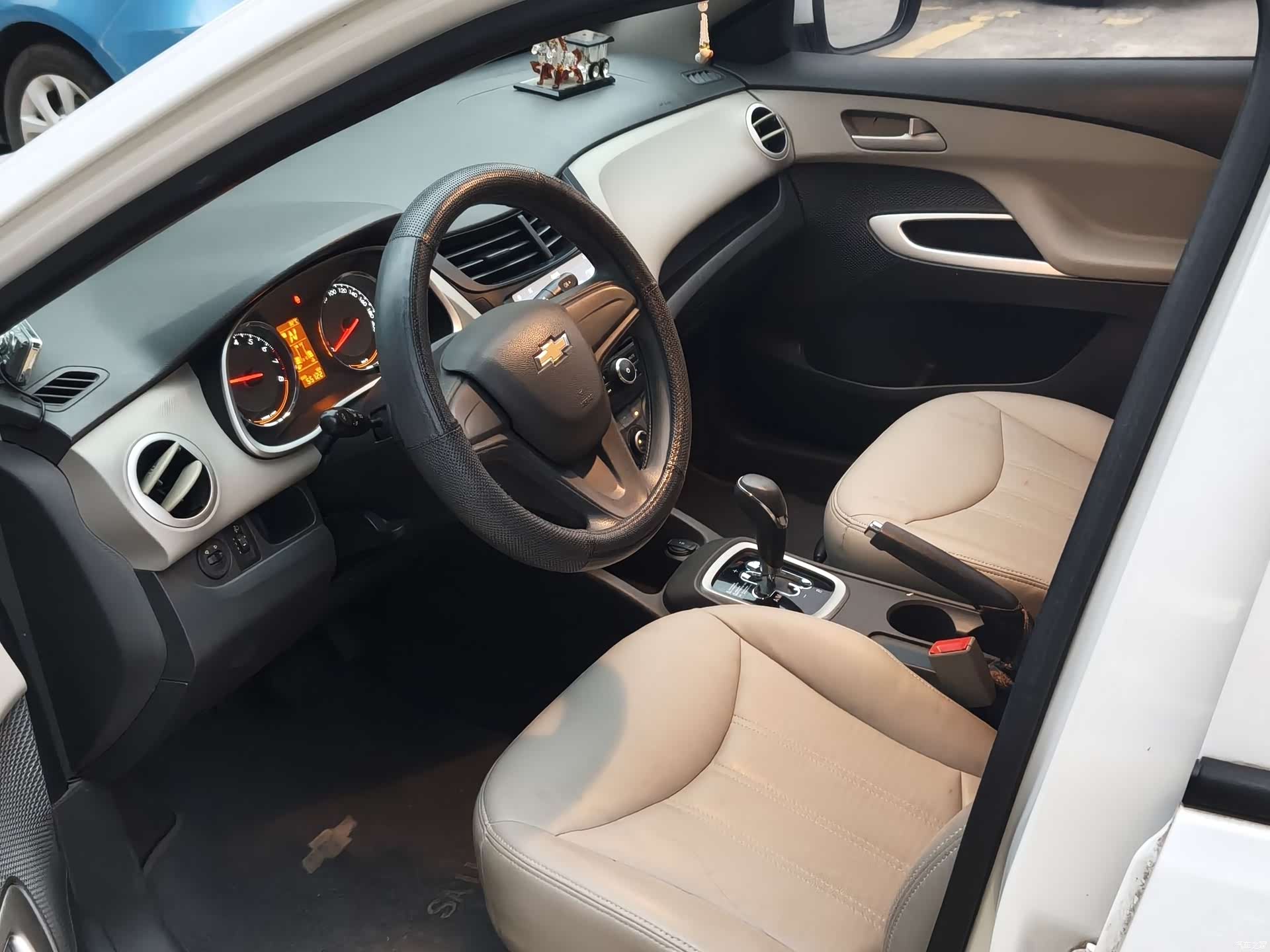 Chevrolet 3, 2016 все фото