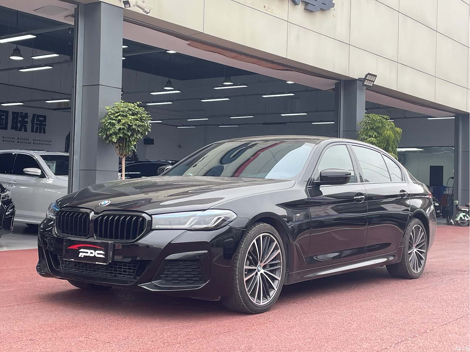 BMW 5 Series, 2020 1