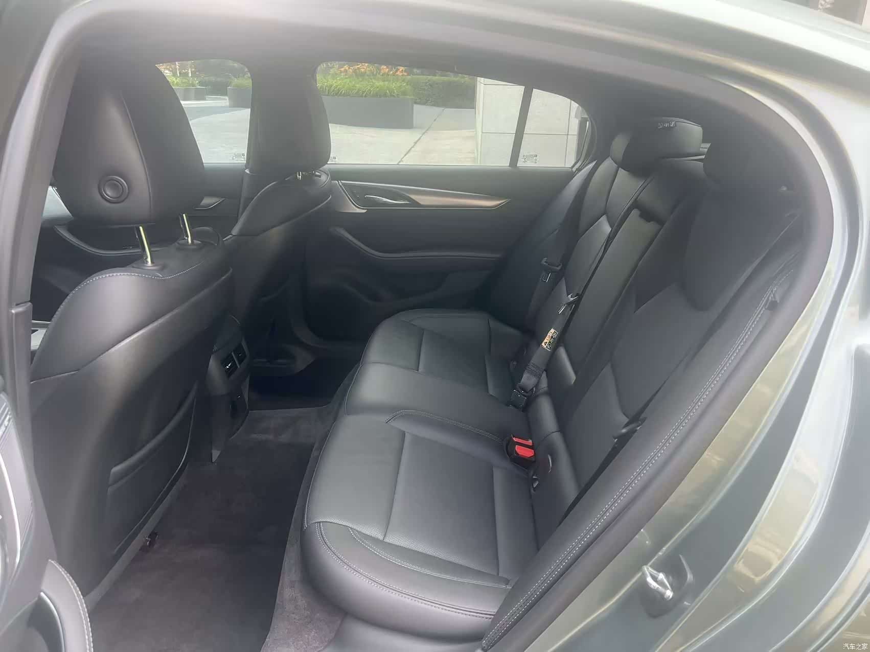 Cadillac CT5, 2022 7