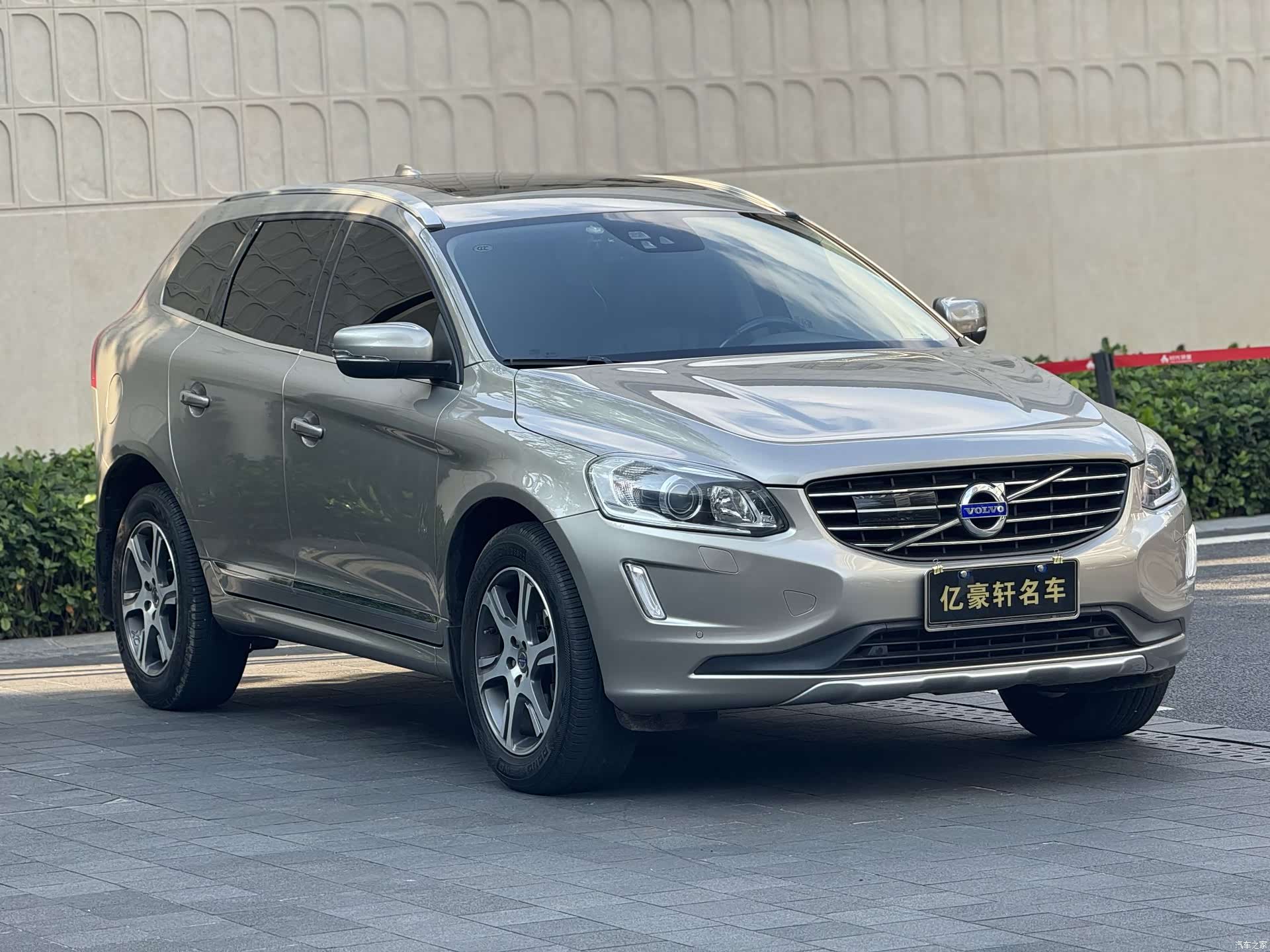Volvo XC60, 2014 3
