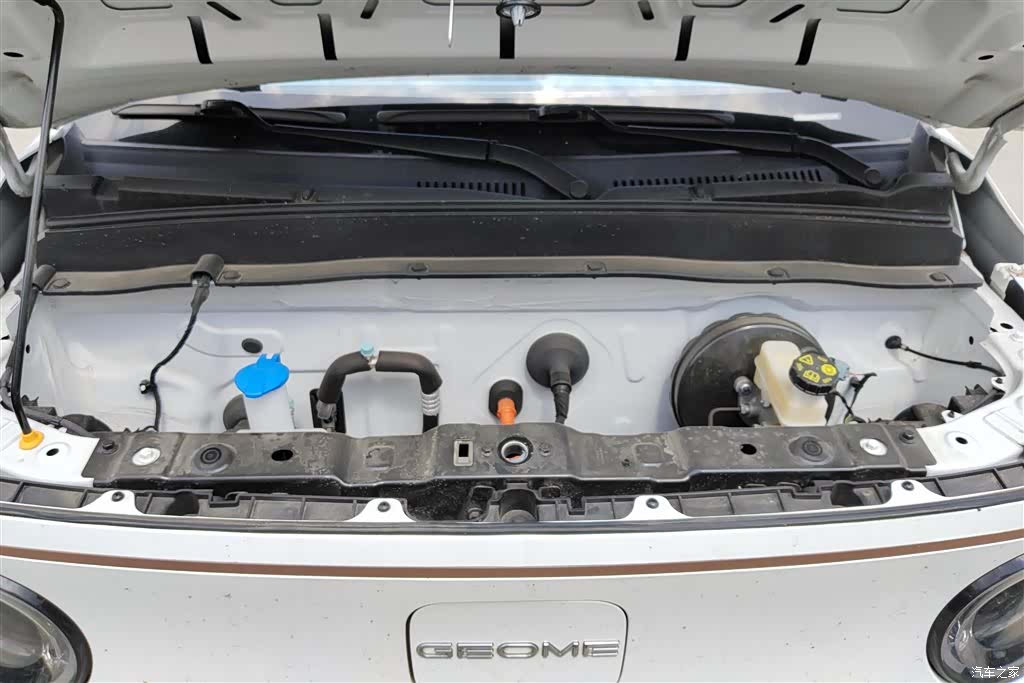 Geely Panda, 2025 10