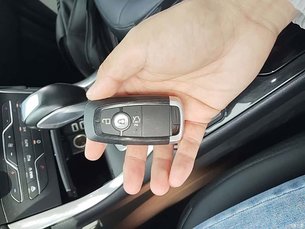Ford Edge, 2018 9