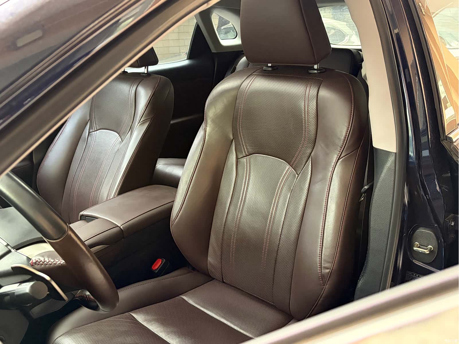 Lexus RX, 2022 4