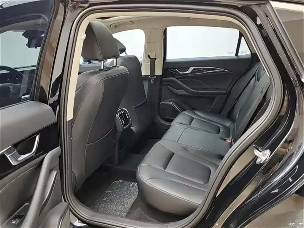 Bestune B70, 2021 7