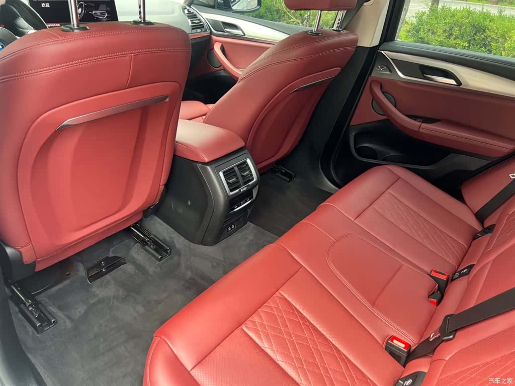 BMW iX3, 2022 12