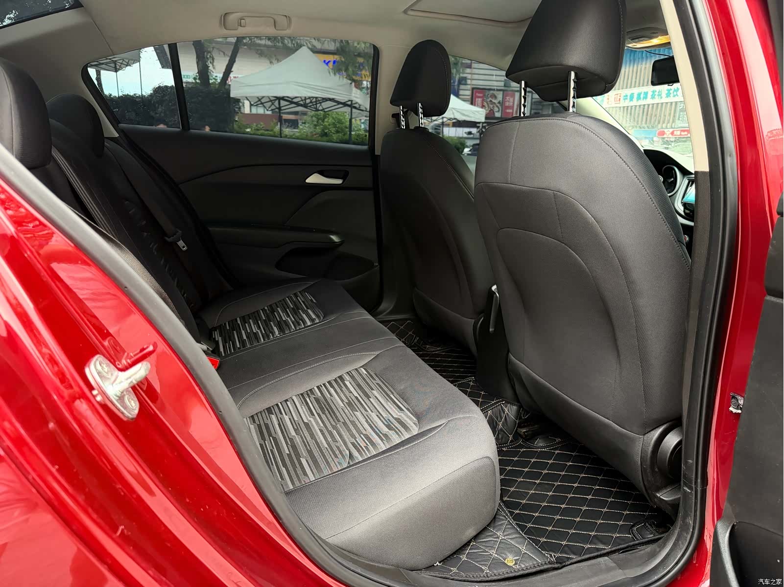 Chevrolet 320, 2018 11
