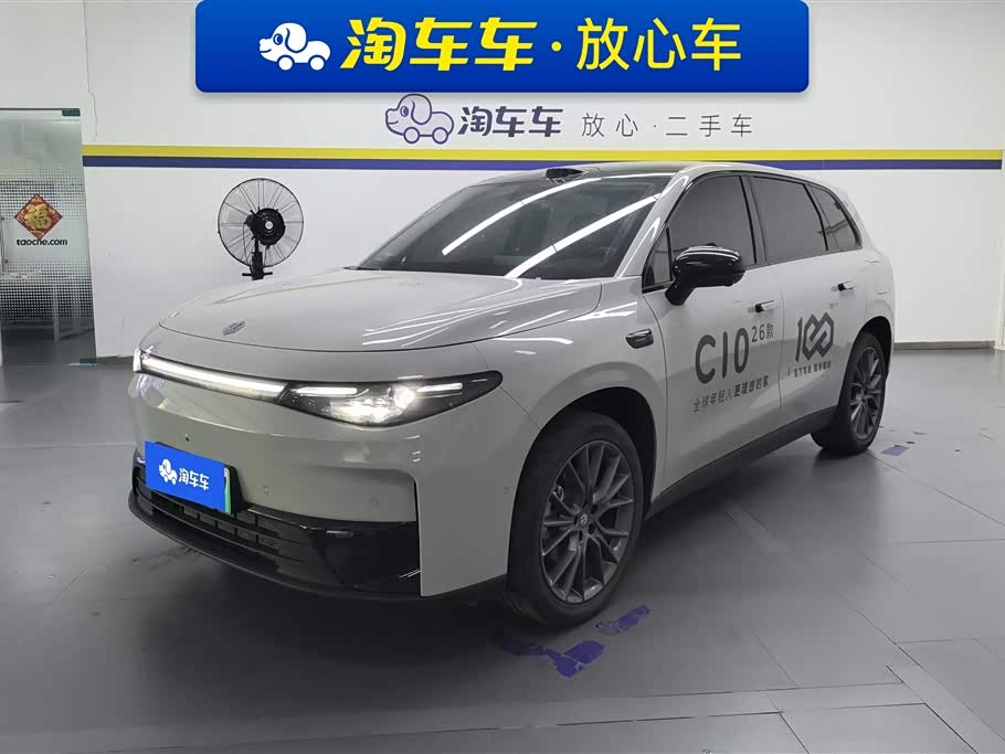 Leapmotor C10