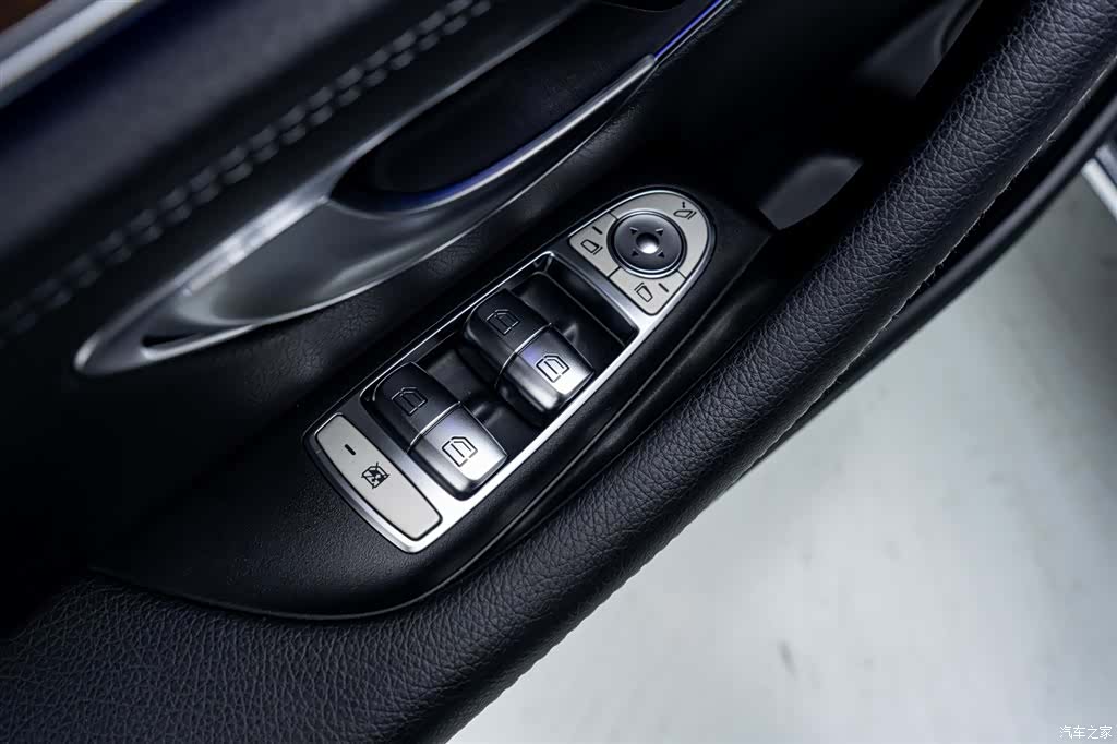 Mercedes-Benz E-Class, 2019 21