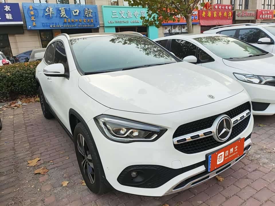 Mercedes-Benz GLA