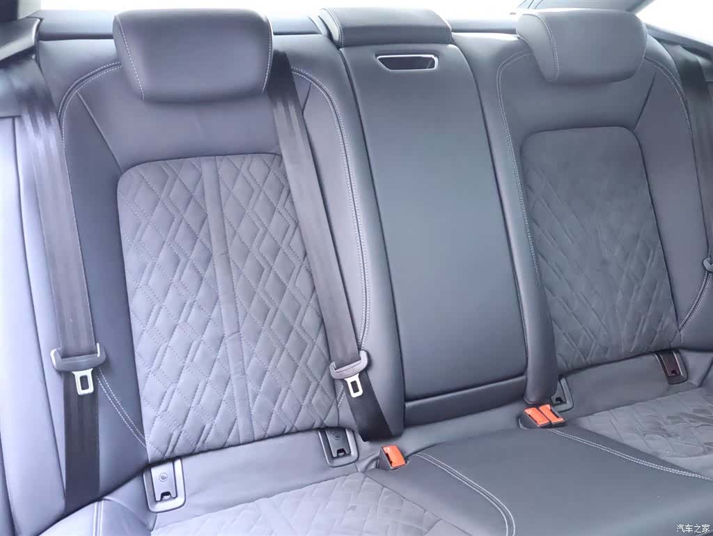 Audi A6L, 2024 23