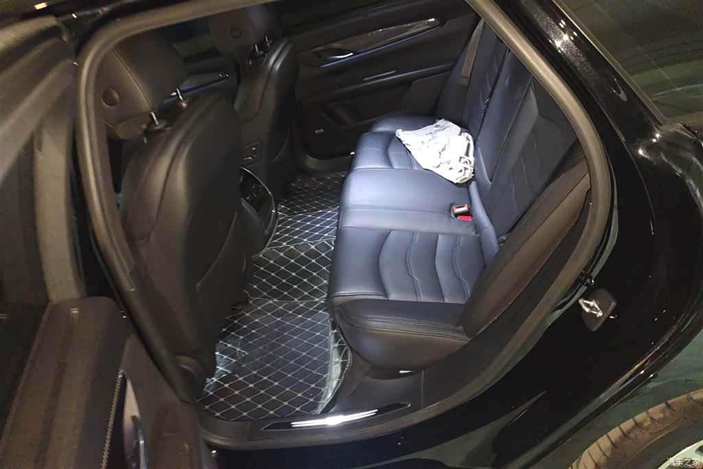 Cadillac CT6, 2019 11