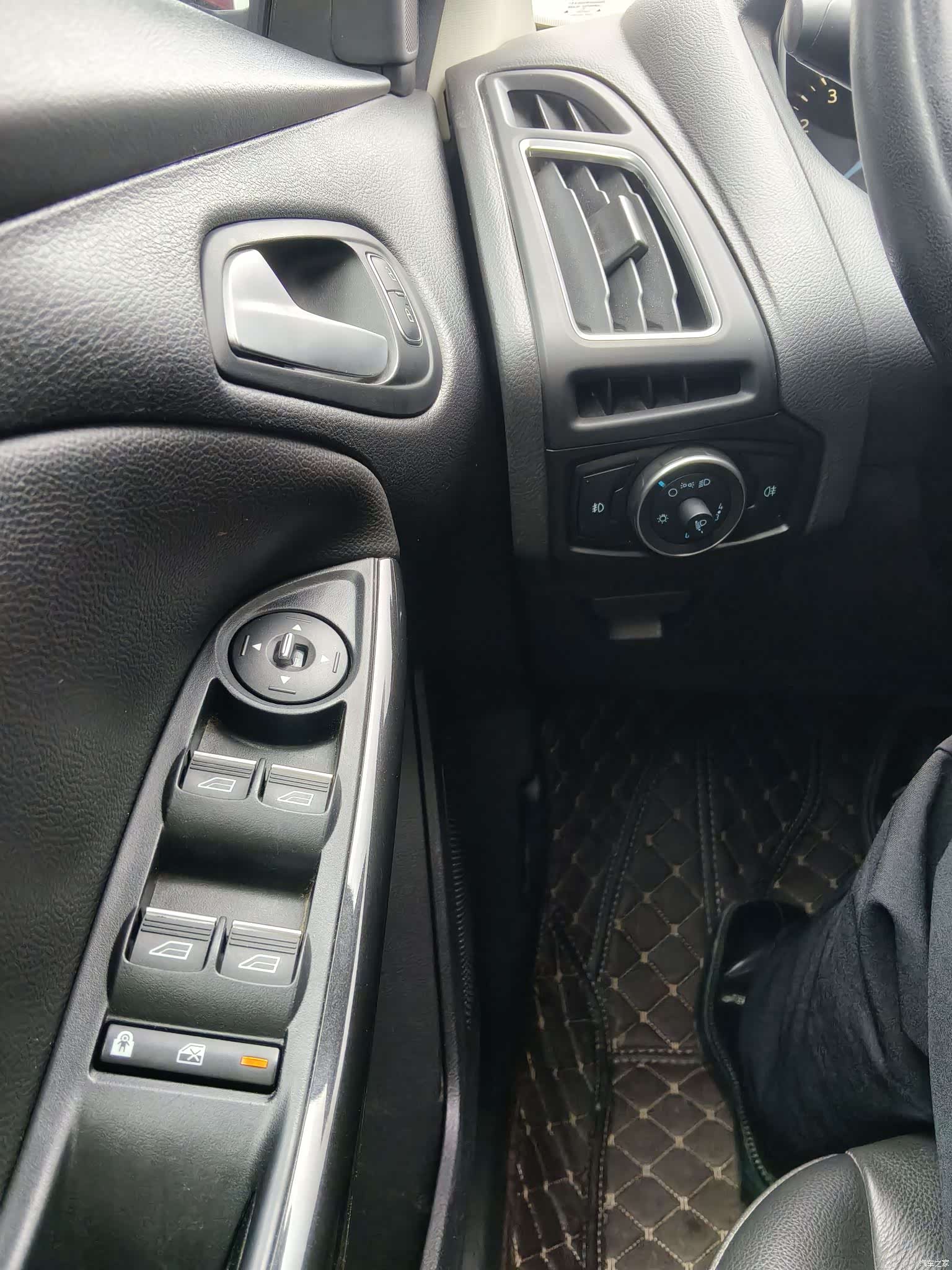 Ford Focus, 2017 10