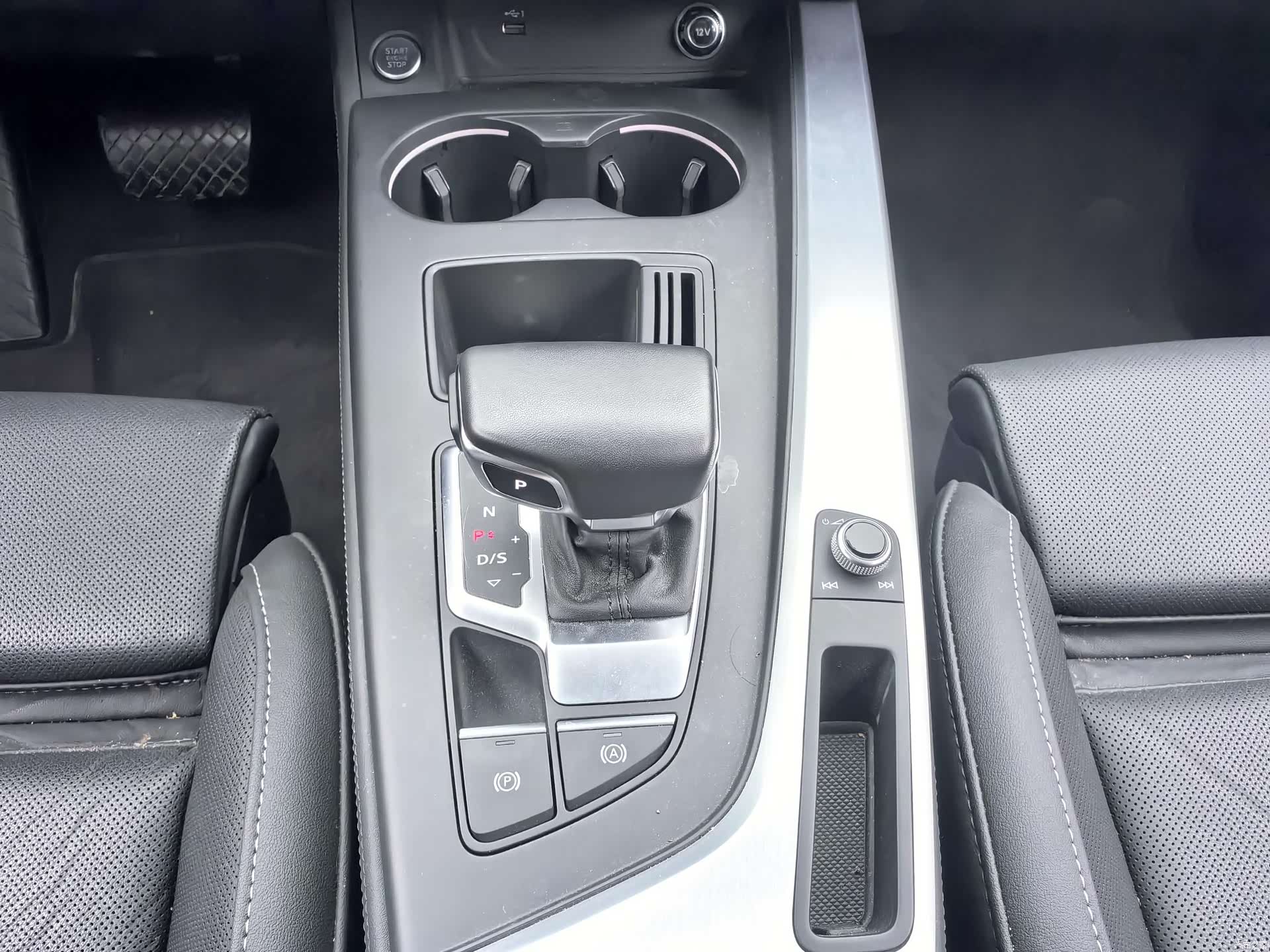 Audi A4L, 2023 10