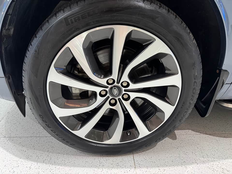 Land Rover Discover sports