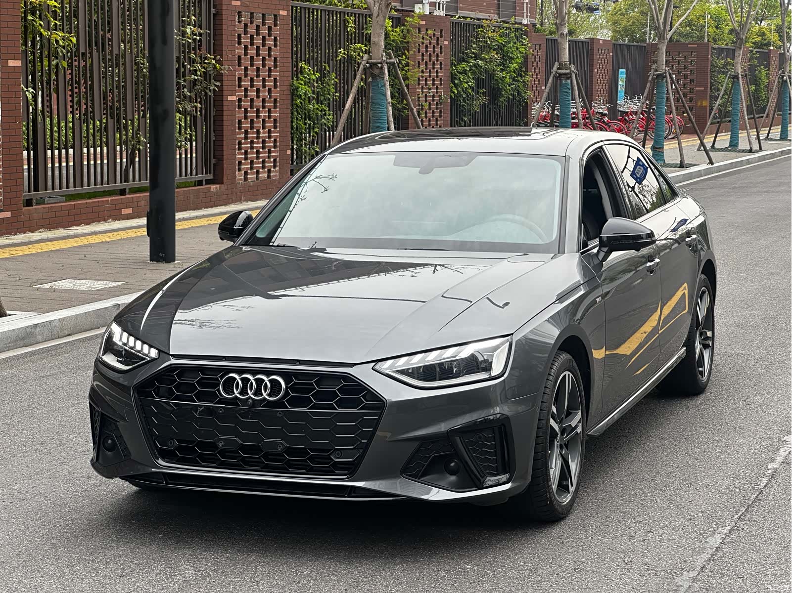 Audi A4L, 2022 1