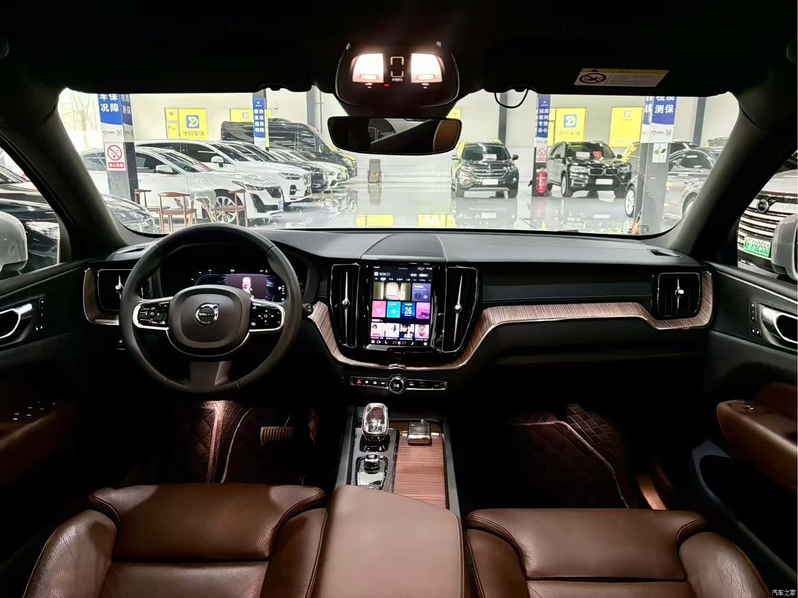 Volvo XC60, 2022 4