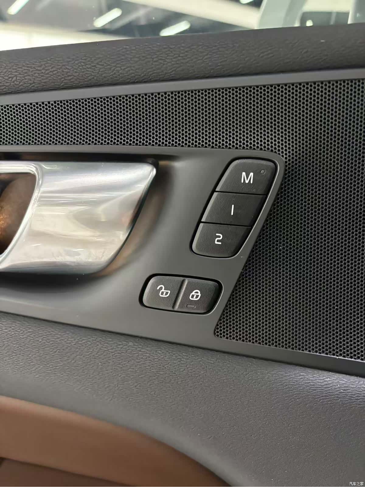 Volvo XC60, 2022 11