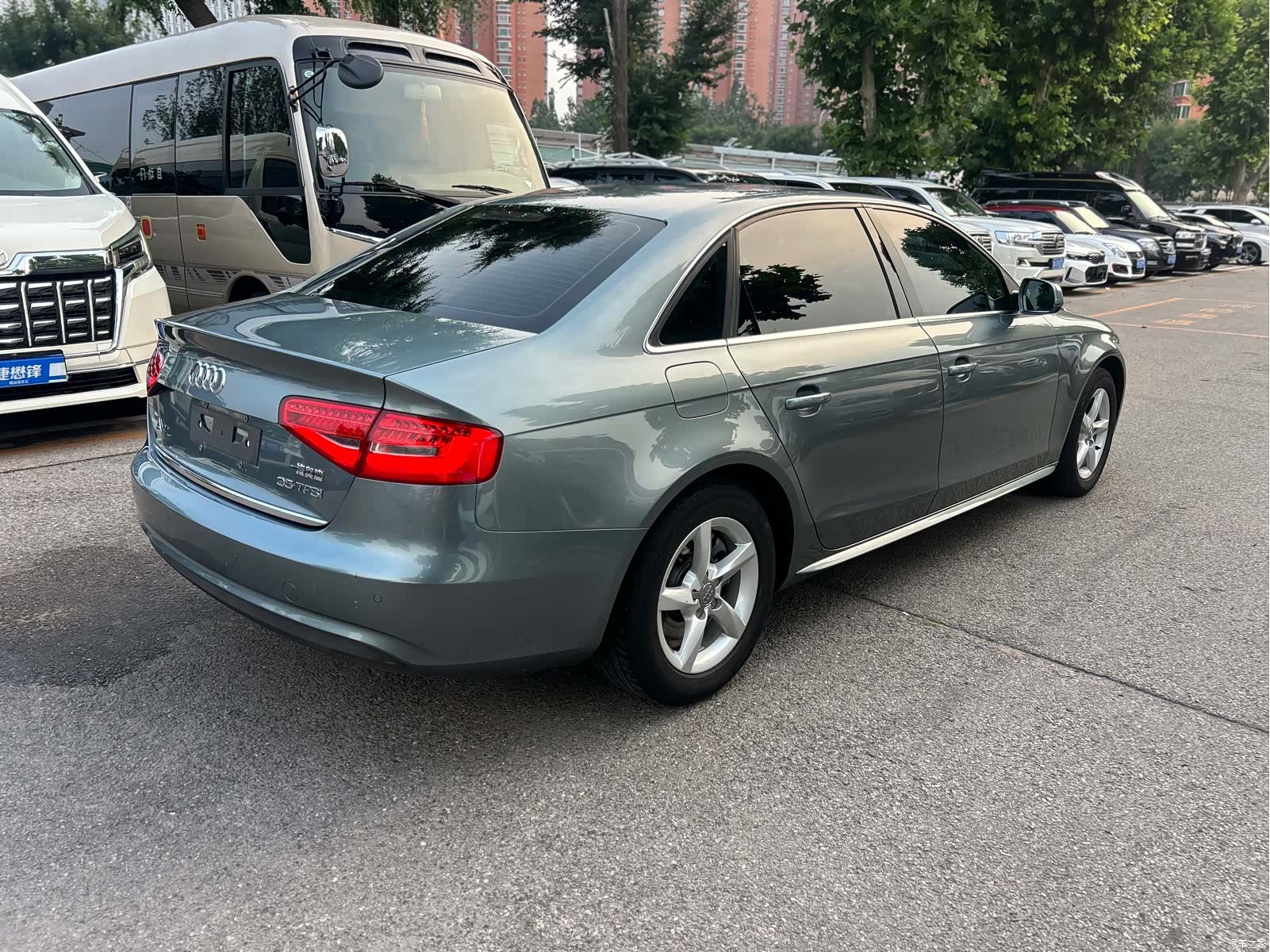 Audi A4L, 2013 4