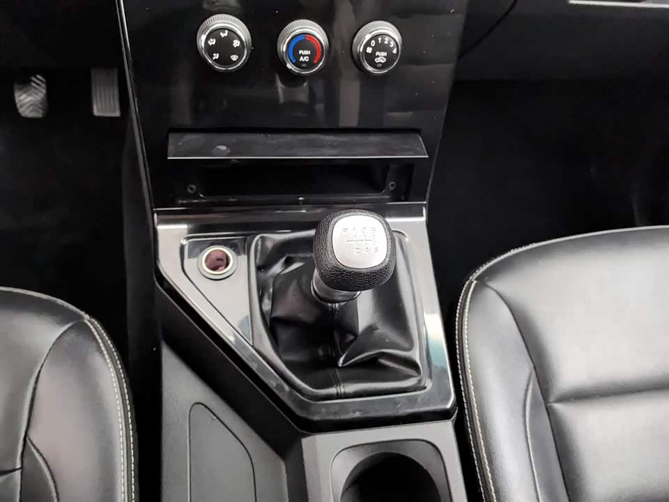 Wuling Wuling Hongguang PLUS