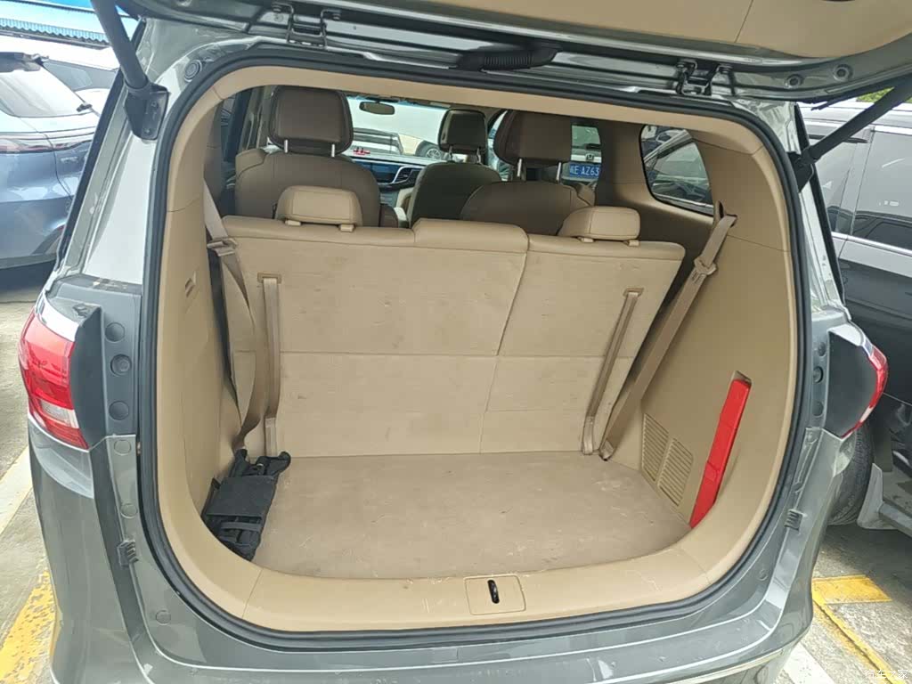 Buick GL8, 2019 15