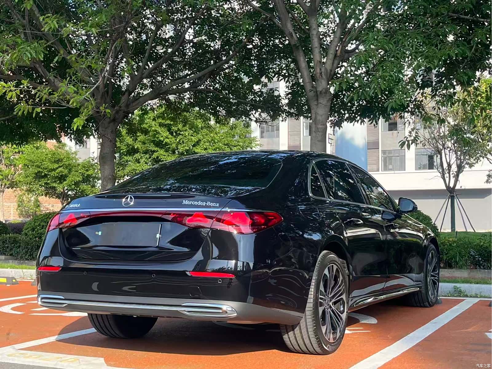 Mercedes-Benz E-Class, 2026 9