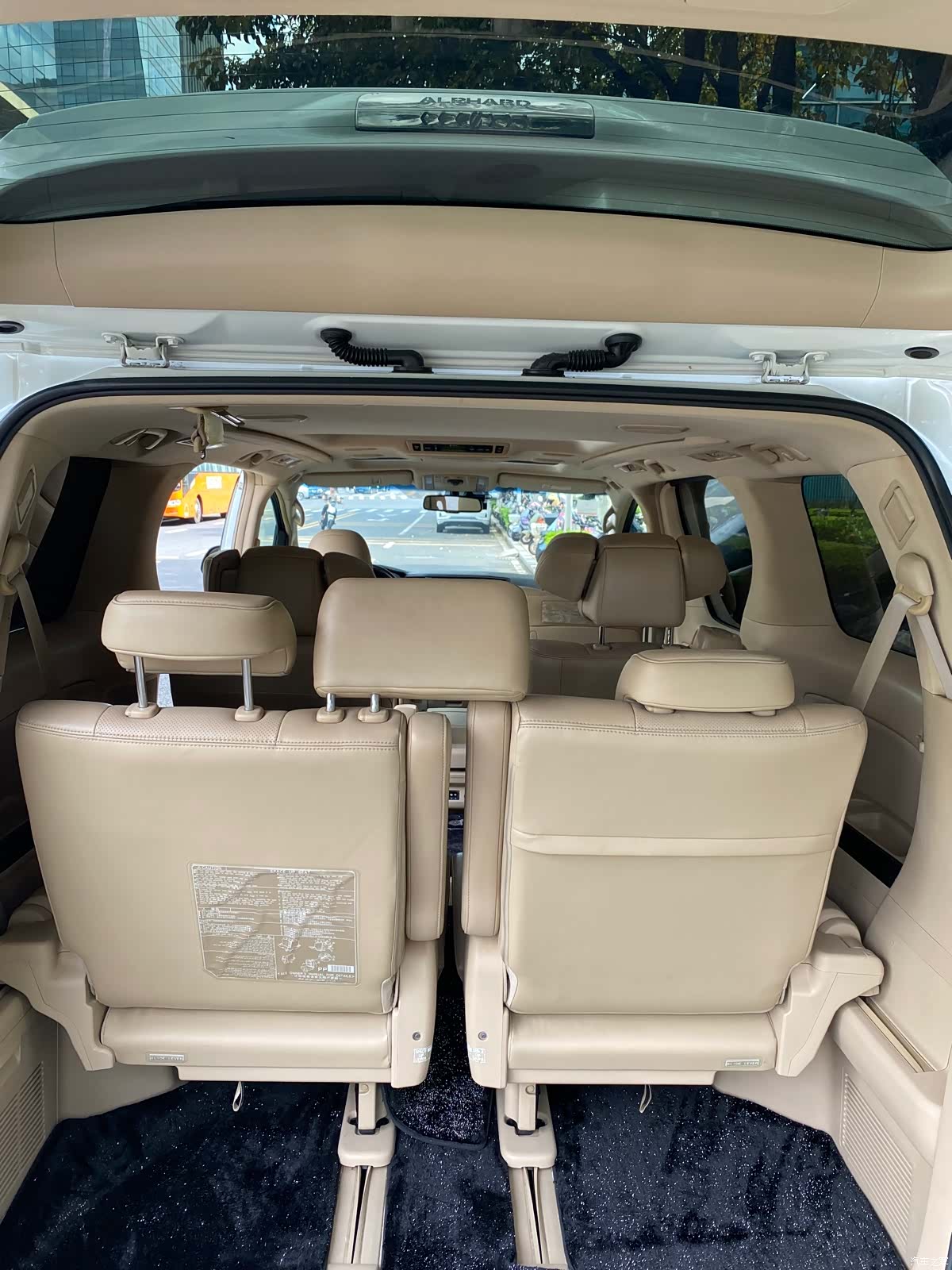 Toyota Alphard, 2012 18