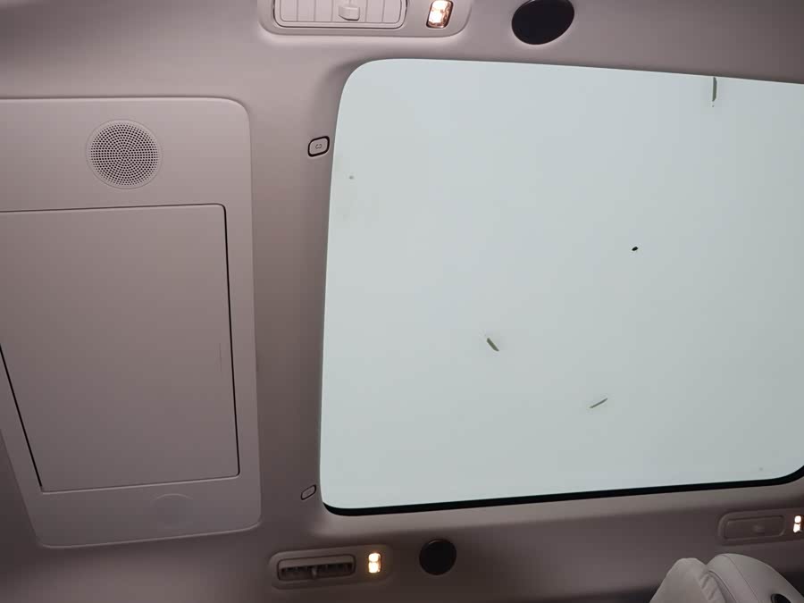 Li Auto MEGA 2025, фото 19
