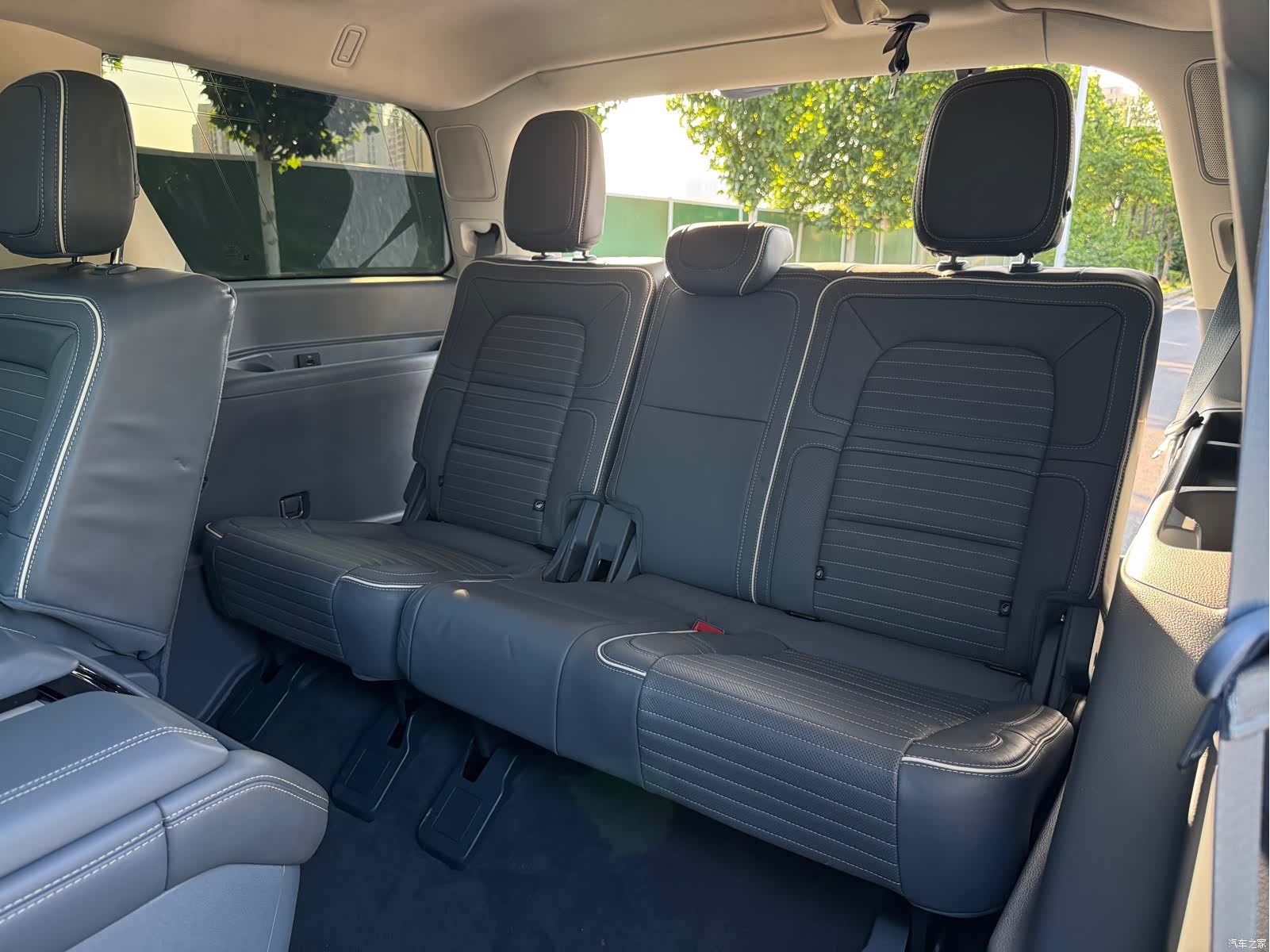 Lincoln Navigator, 2019 32