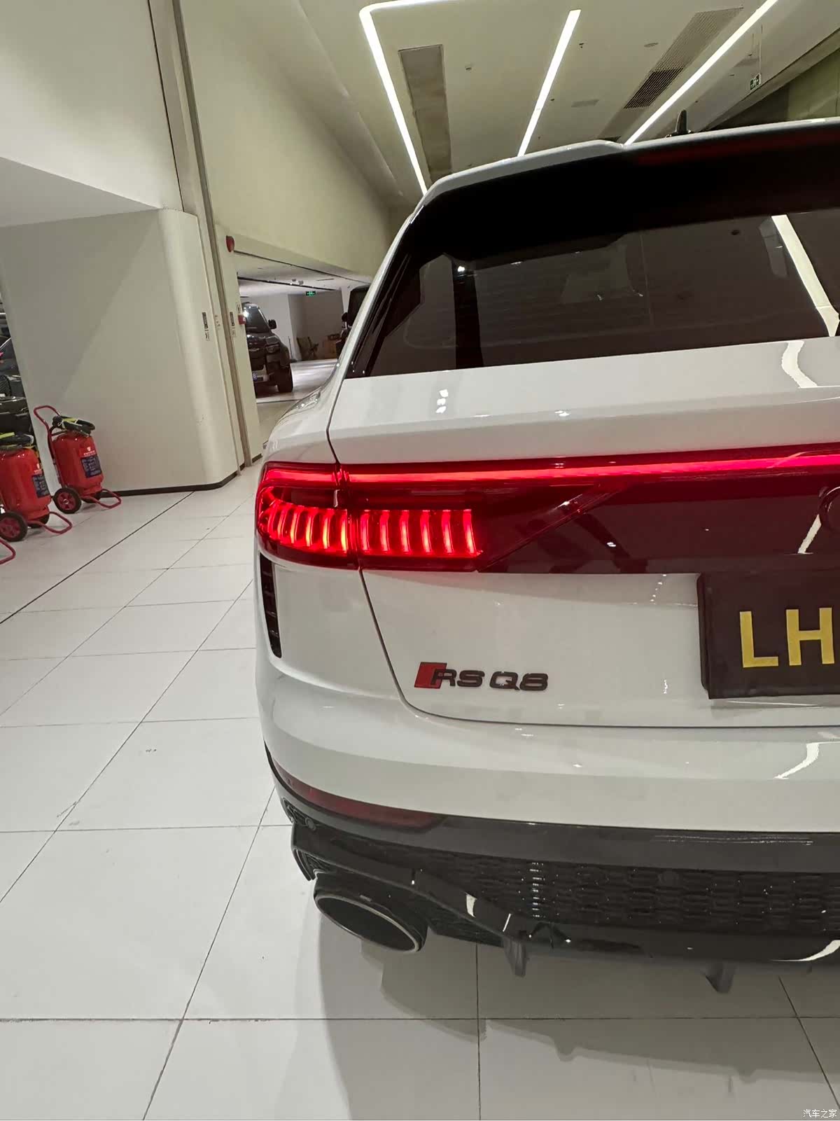 Audi Q8, 2021 8