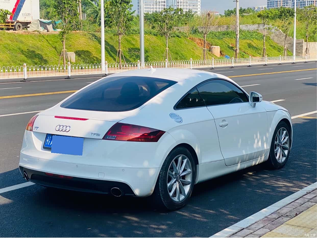 Audi TT, 2011 7