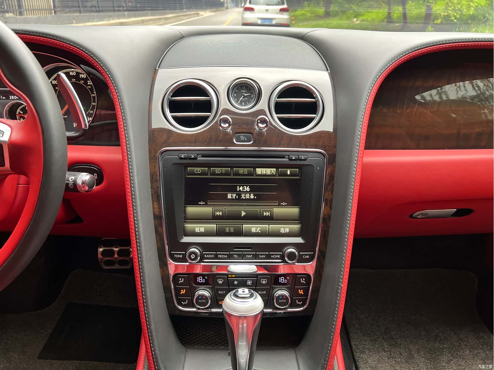 Bentley Flying Spur, 2018 16