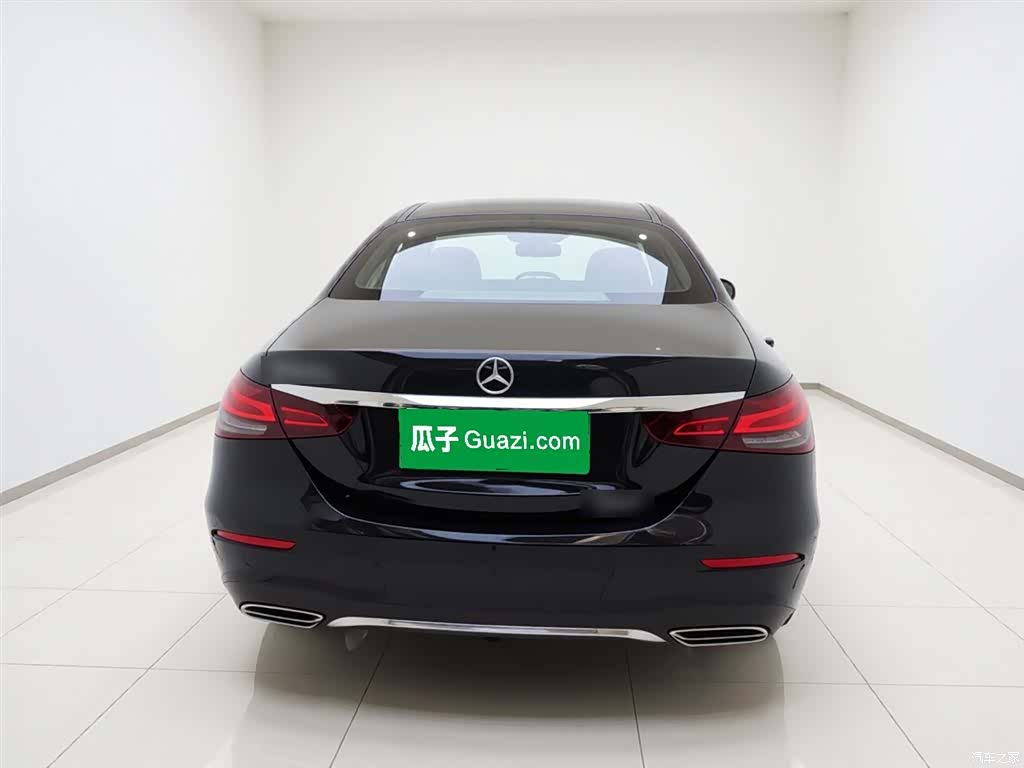 Mercedes-Benz E-Class, 2021 3