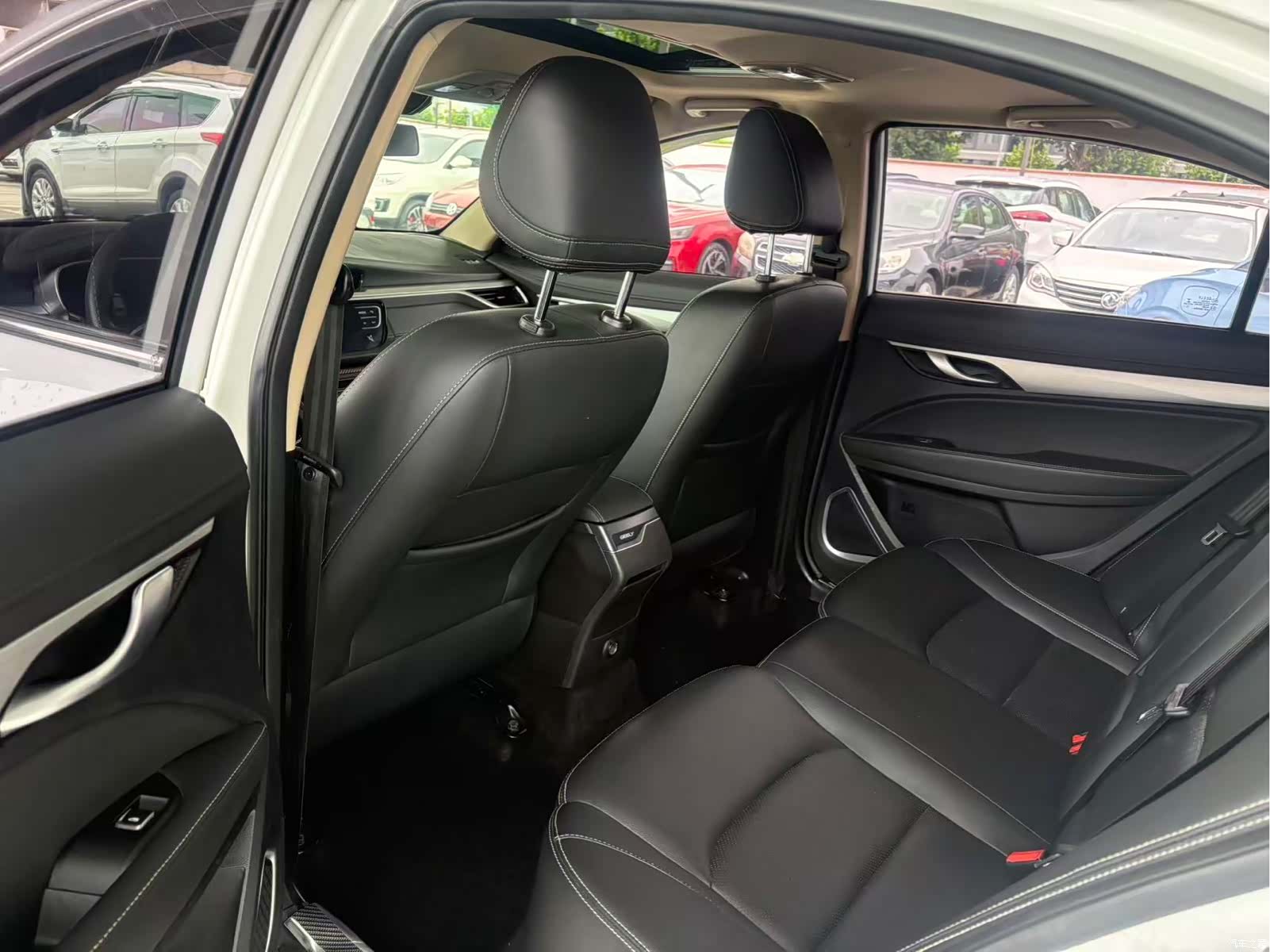 Geely Emgrand, 2018 все фото