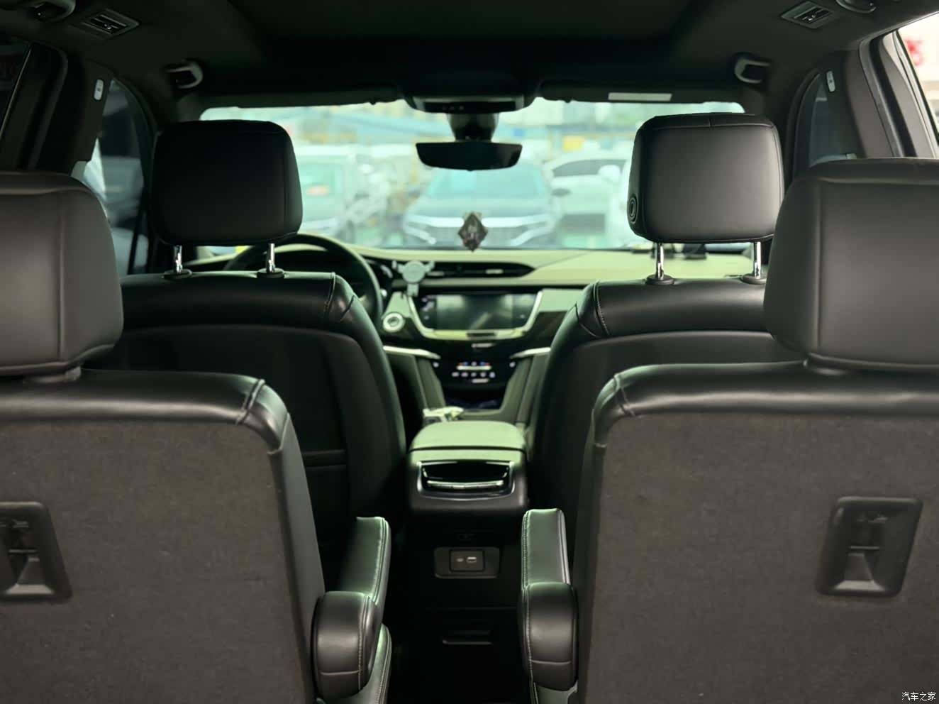 Cadillac XT6, 2019 11