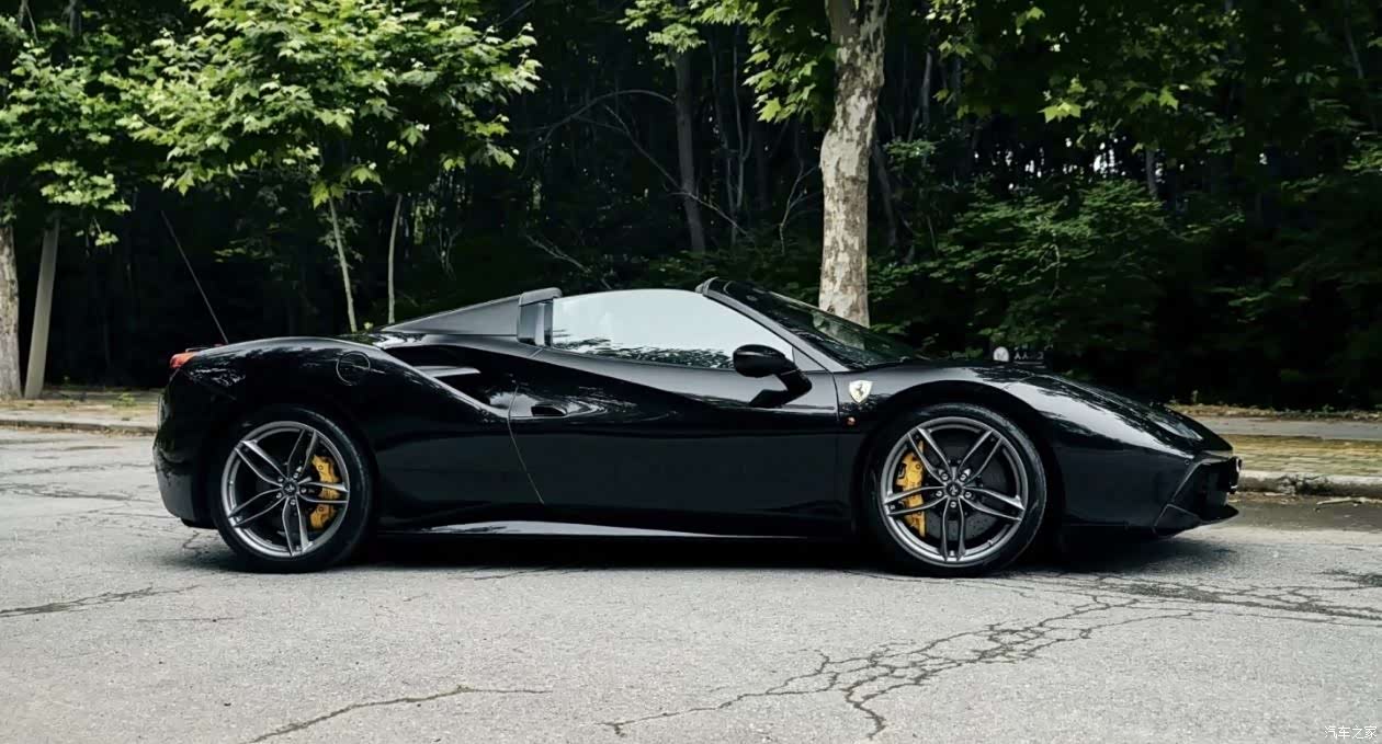 Ferrari 488, 2018 4