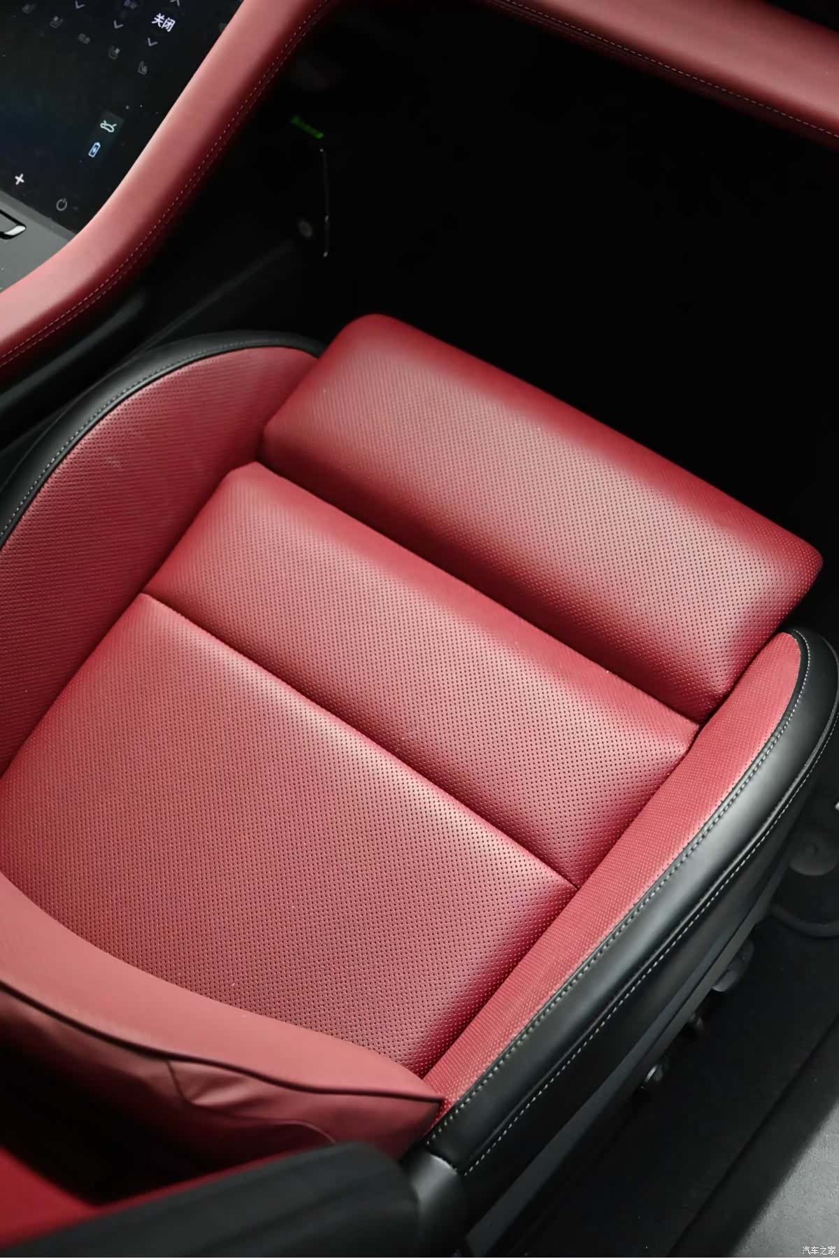 Porsche Taycan, 2026 6