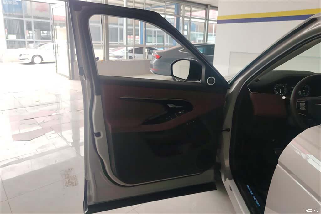 Land Rover Range Rover, 2025 7