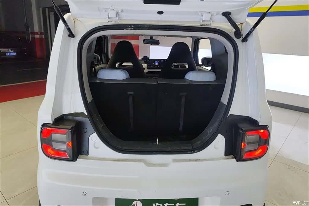 Geely Panda, 2025 4