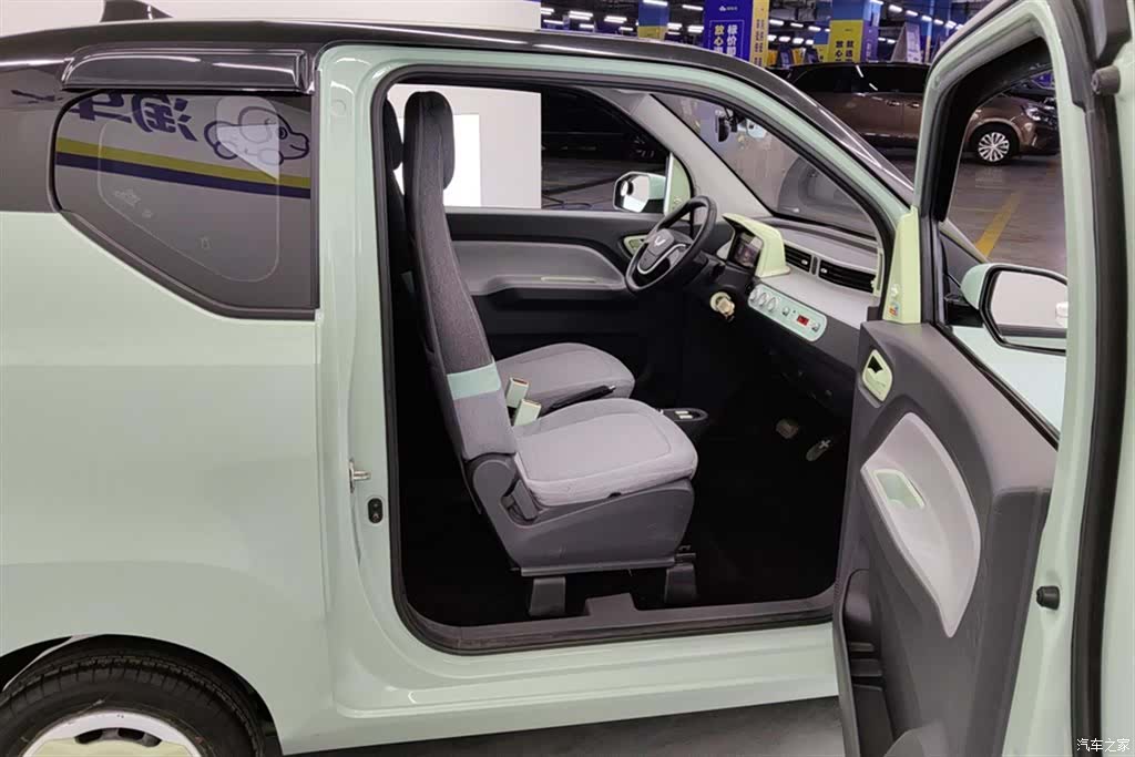 Wuling MINIEV, 2022 8