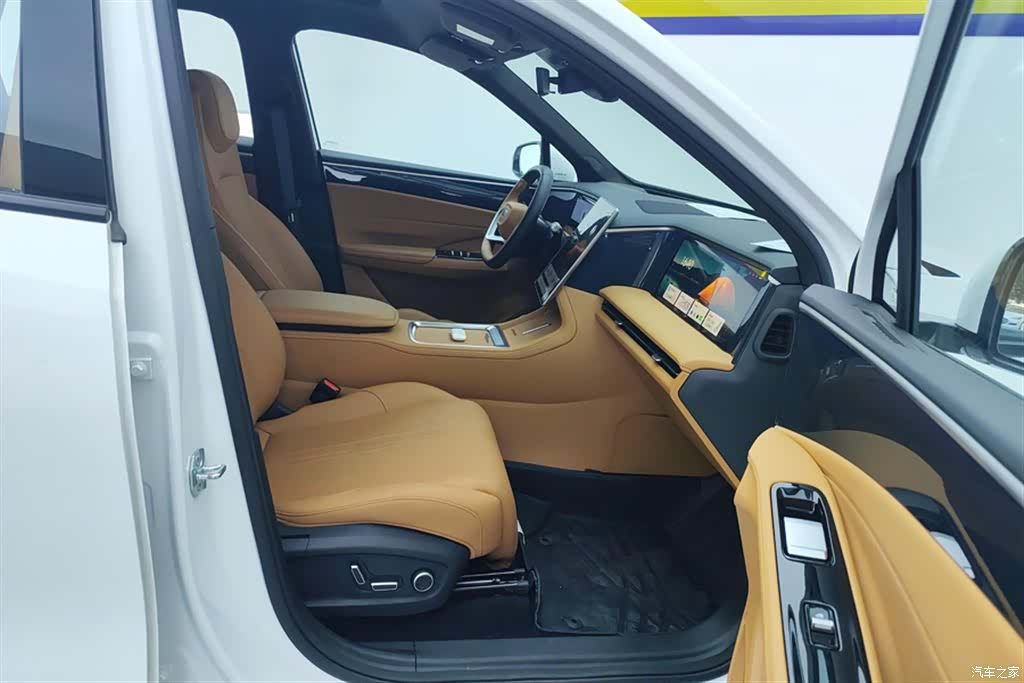 Geely Galaxy L7, 2025 8