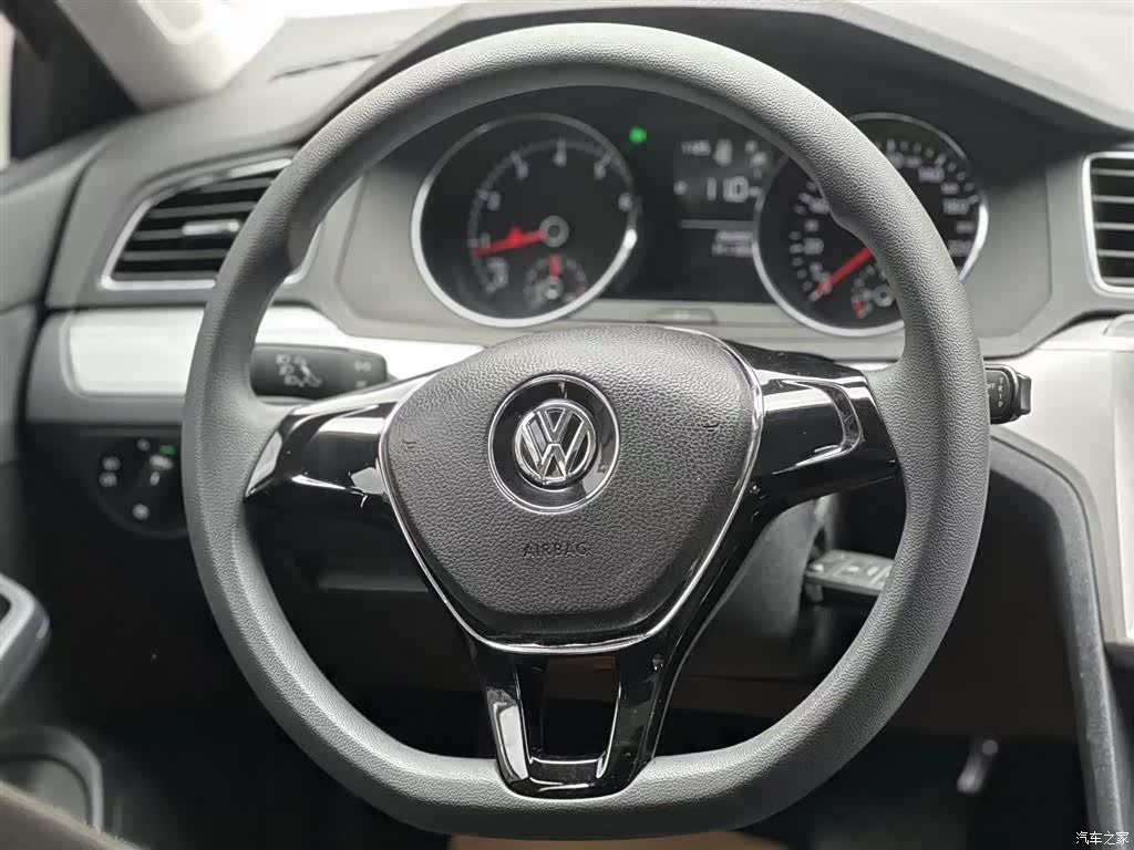 Volkswagen Lamando, 2018 13