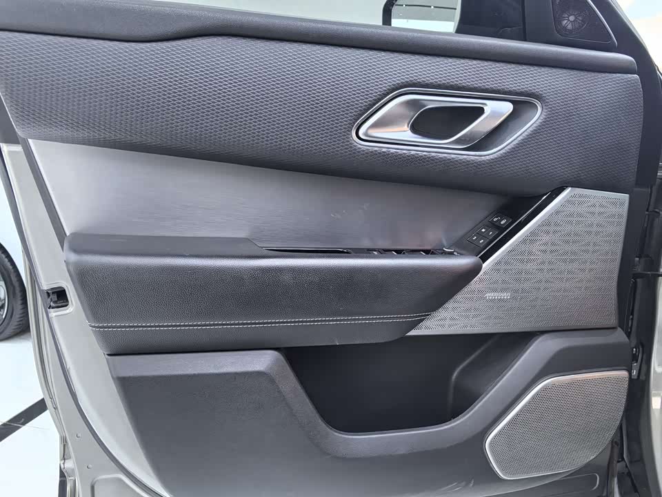 Land Rover Range Rover Star Pulse