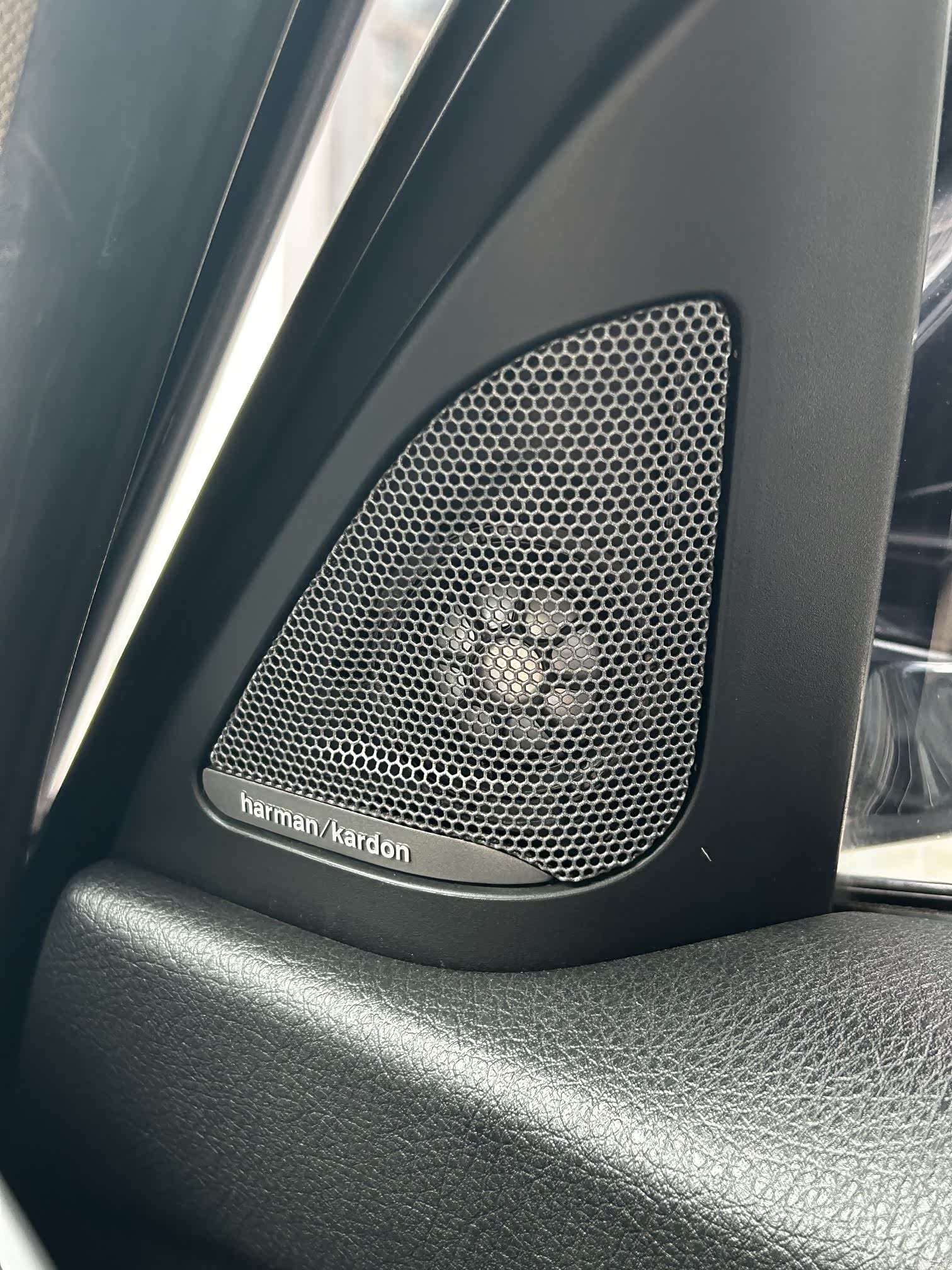 BMW 3 Series, 2018 26
