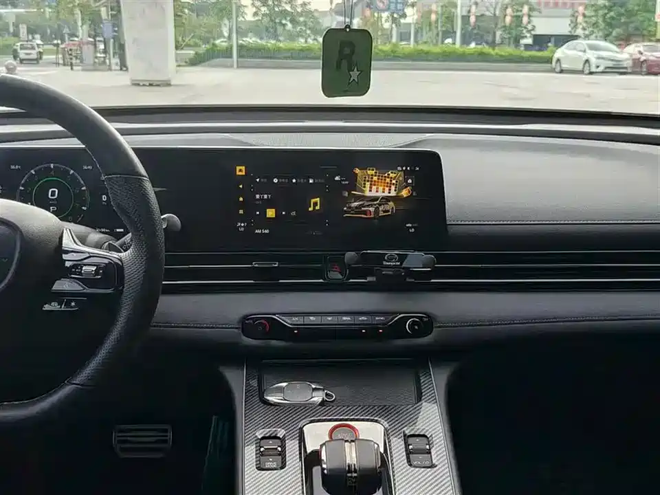 Trumpchi Shadow Leopard