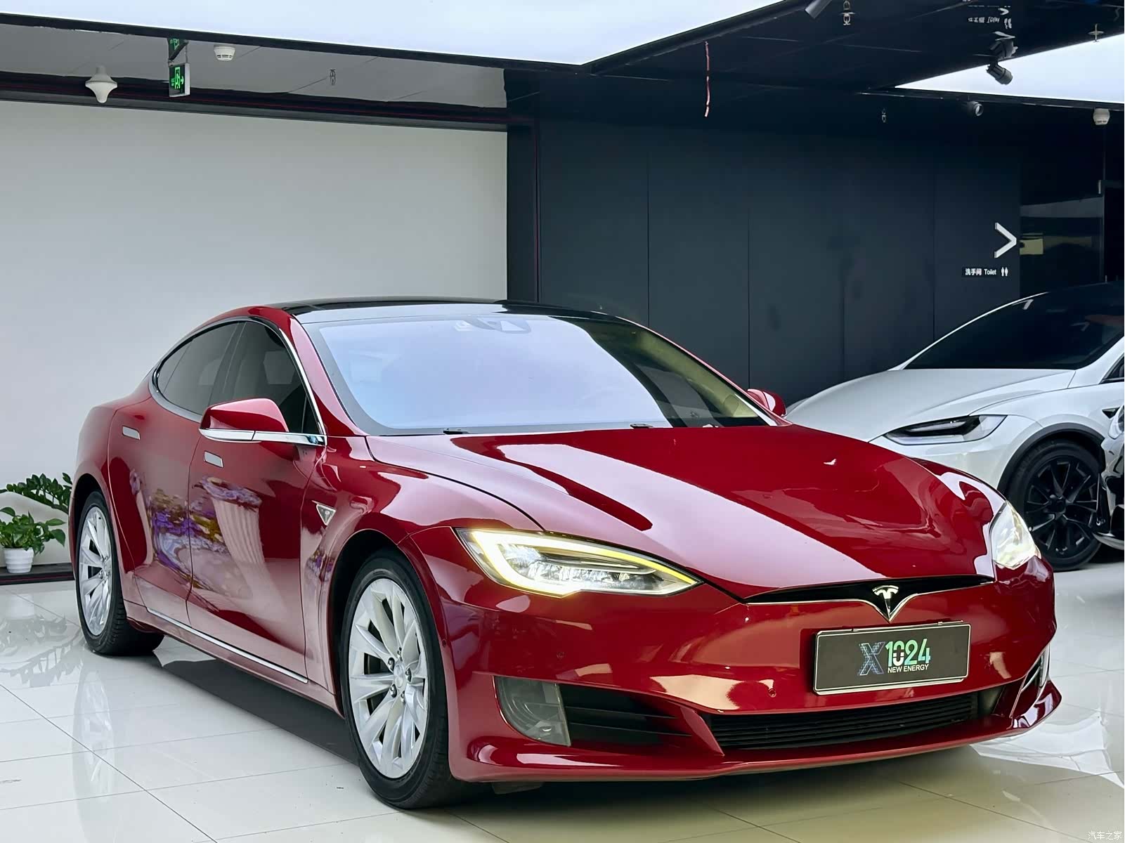 Tesla Model S, 2016 3
