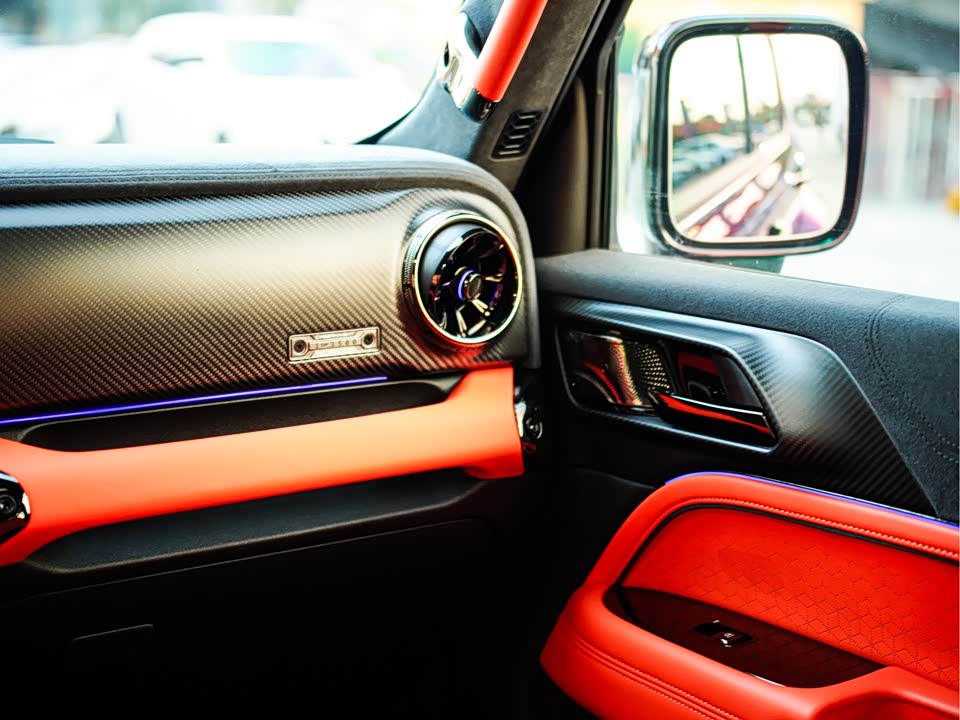 CrossBoundary Co-creation tank 300