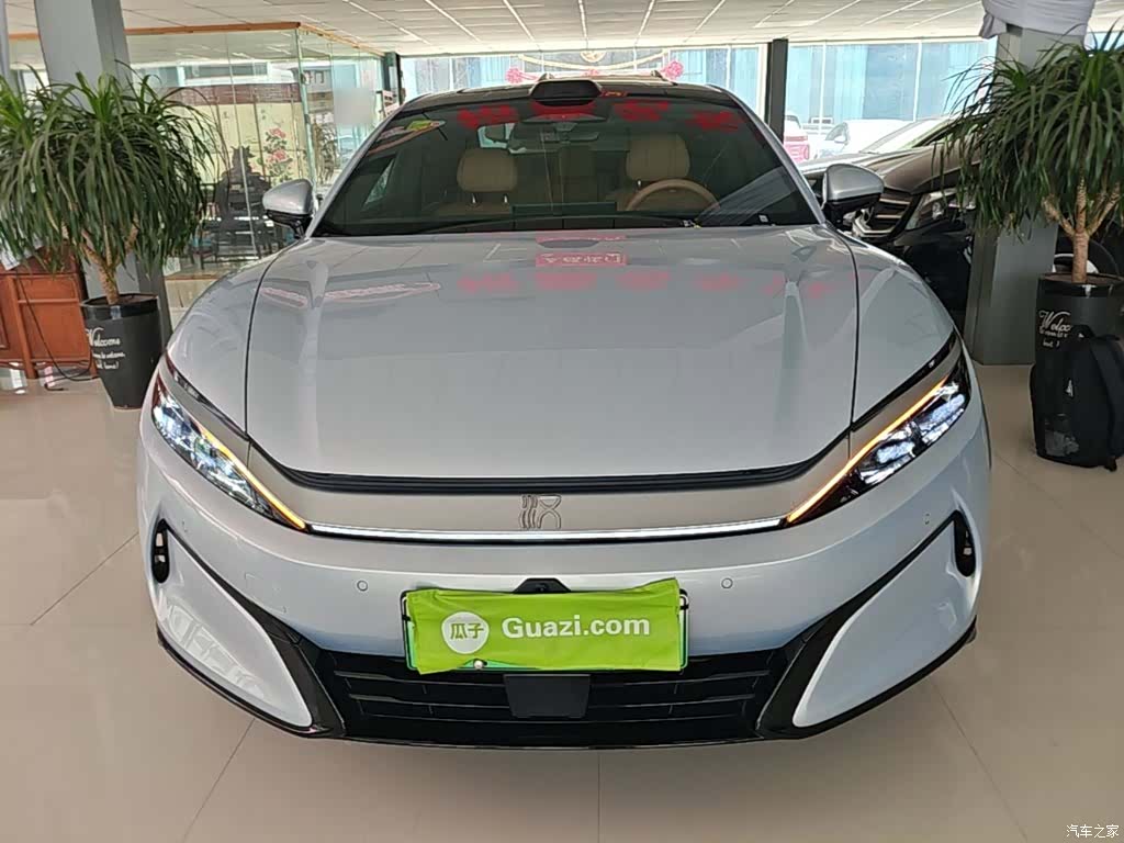 BYD Han, 2025 3